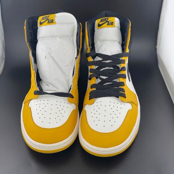 Jordan 1 Retro High OG Yellow Ochre SIZE9.5